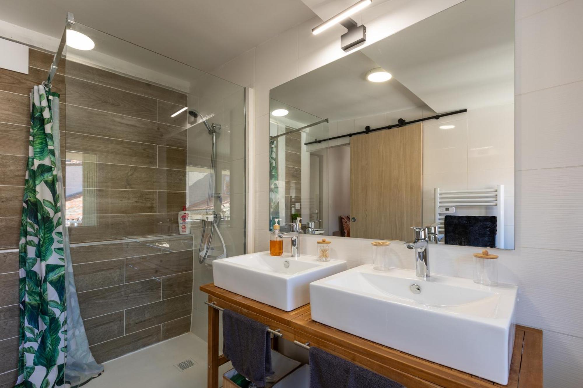 בזייה T3 Aqui Es Besiers - Centre-Historique - Cathedrale & Halles - Clim - Wifi - Free Parking Sur Demande מראה חיצוני תמונה