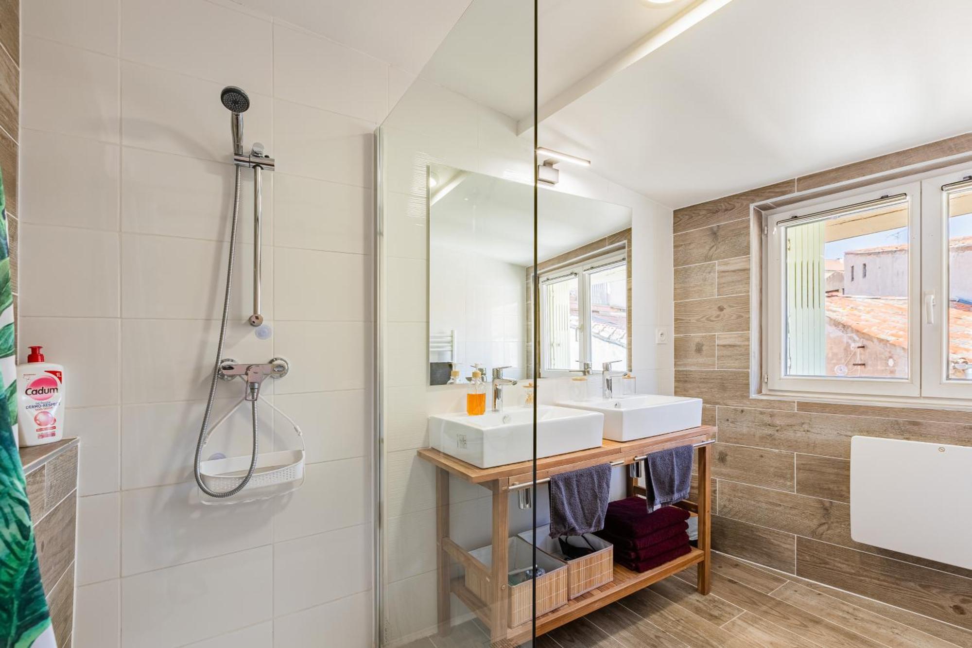 בזייה T3 Aqui Es Besiers - Centre-Historique - Cathedrale & Halles - Clim - Wifi - Free Parking Sur Demande מראה חיצוני תמונה